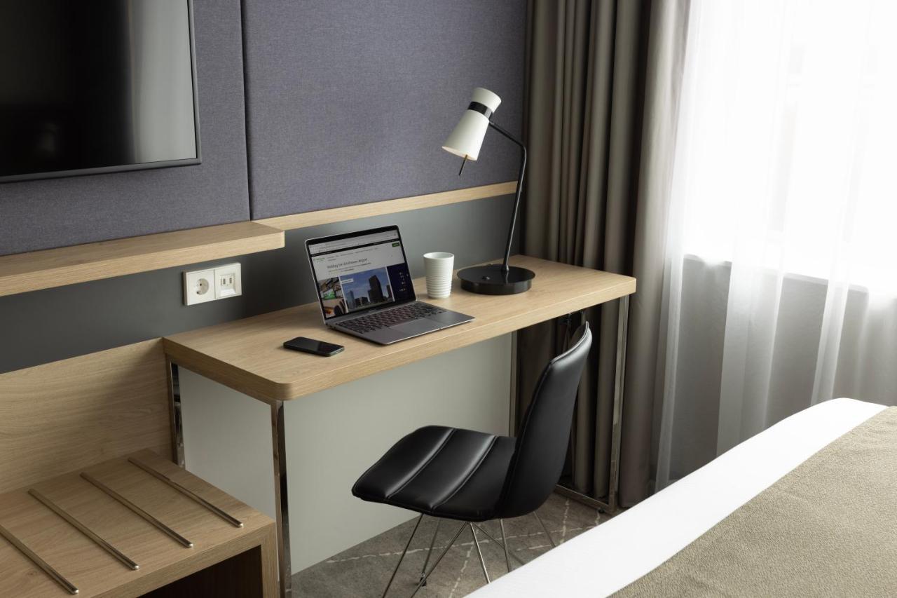 Standard King Room with Sofa Bed - High Floor,1402644089:JPEG